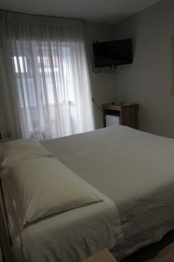 Salku Serviced Rooms Tirana Exterior foto